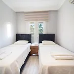 Tara Villa
